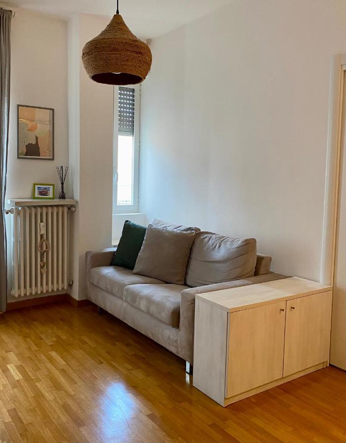 Da Vinci - With Balcony In Design District - Tortona Area Apartamento Milán