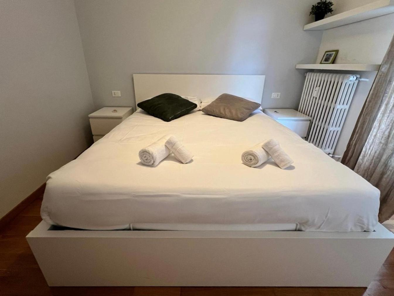 Da Vinci - With Balcony In Design District - Tortona Area Apartamento *